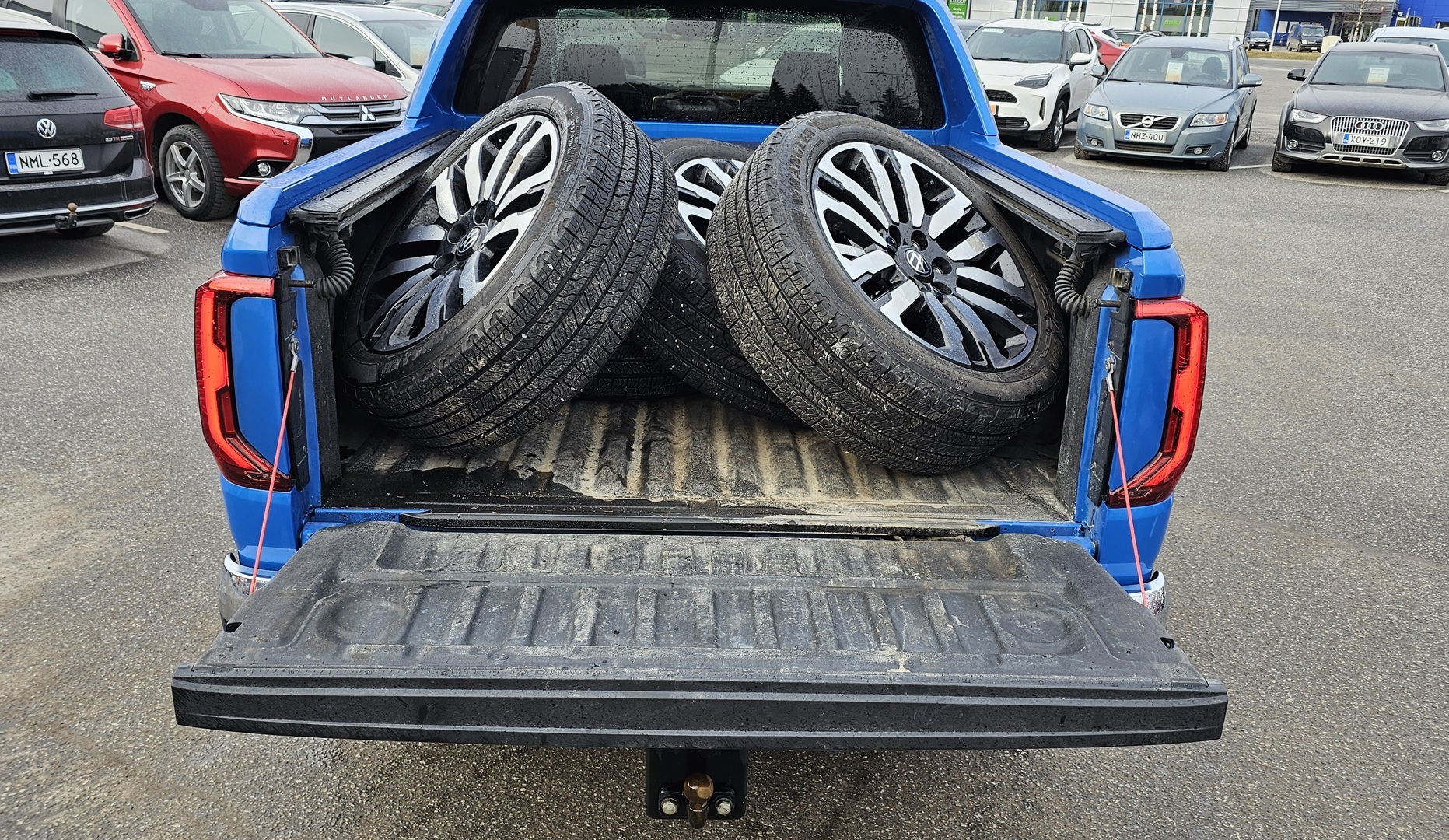 VOLKSWAGEN Amarok 2023