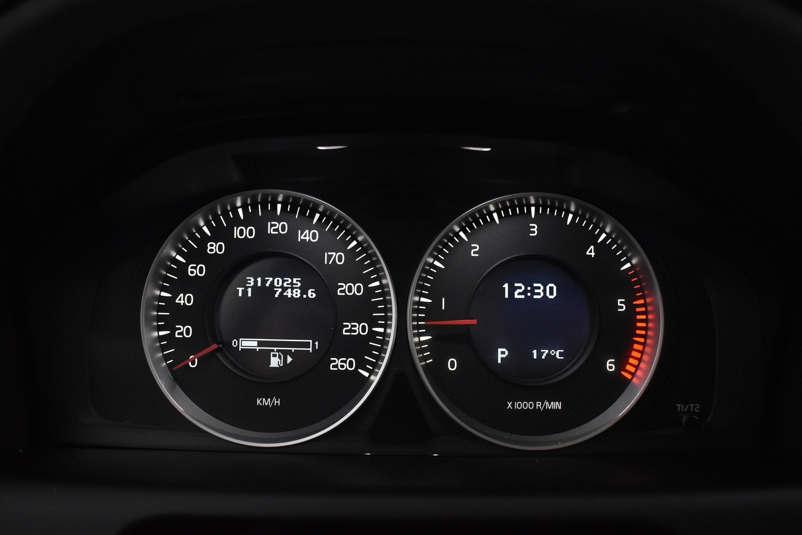 VOLVO XC60 2013