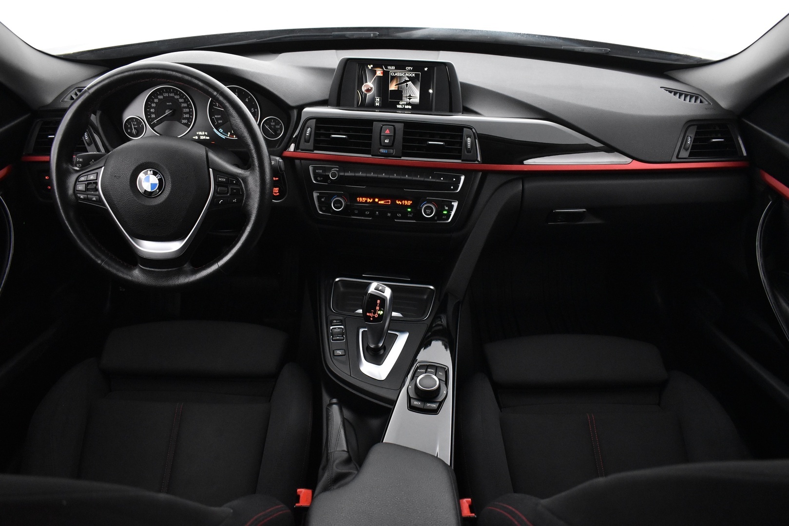 BMW 320 Gran Turismo 2015