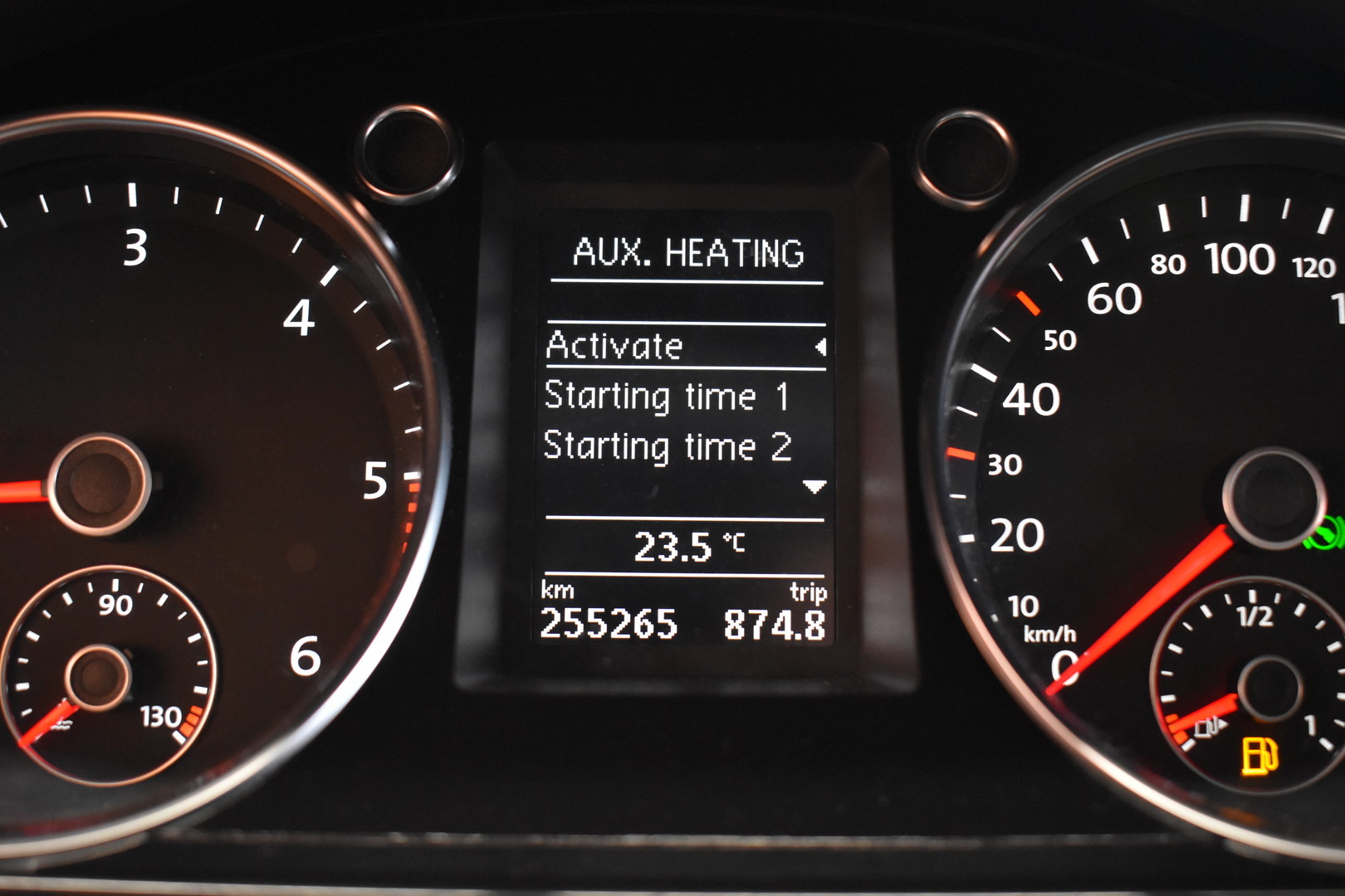 VOLKSWAGEN Passat 2012