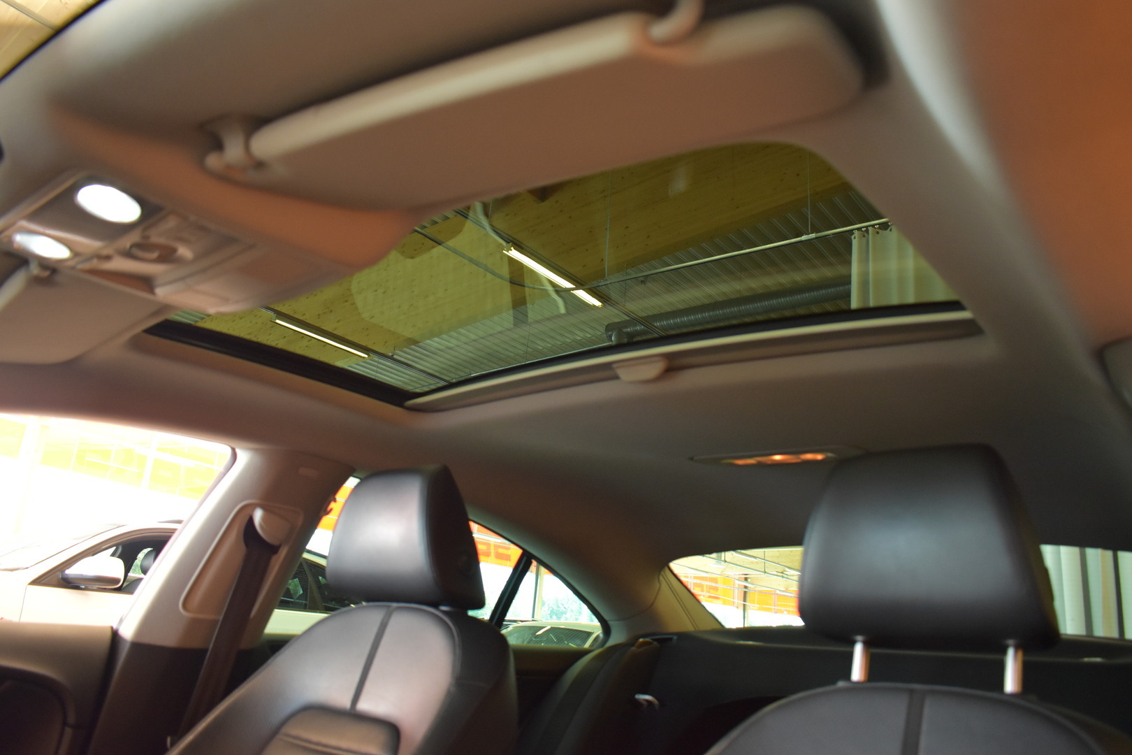 VOLKSWAGEN Passat 2012