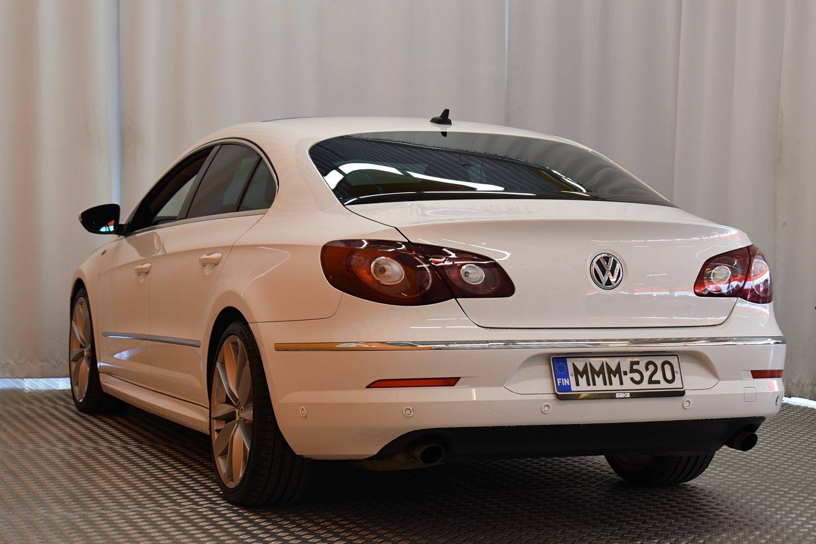 VOLKSWAGEN Passat 2012