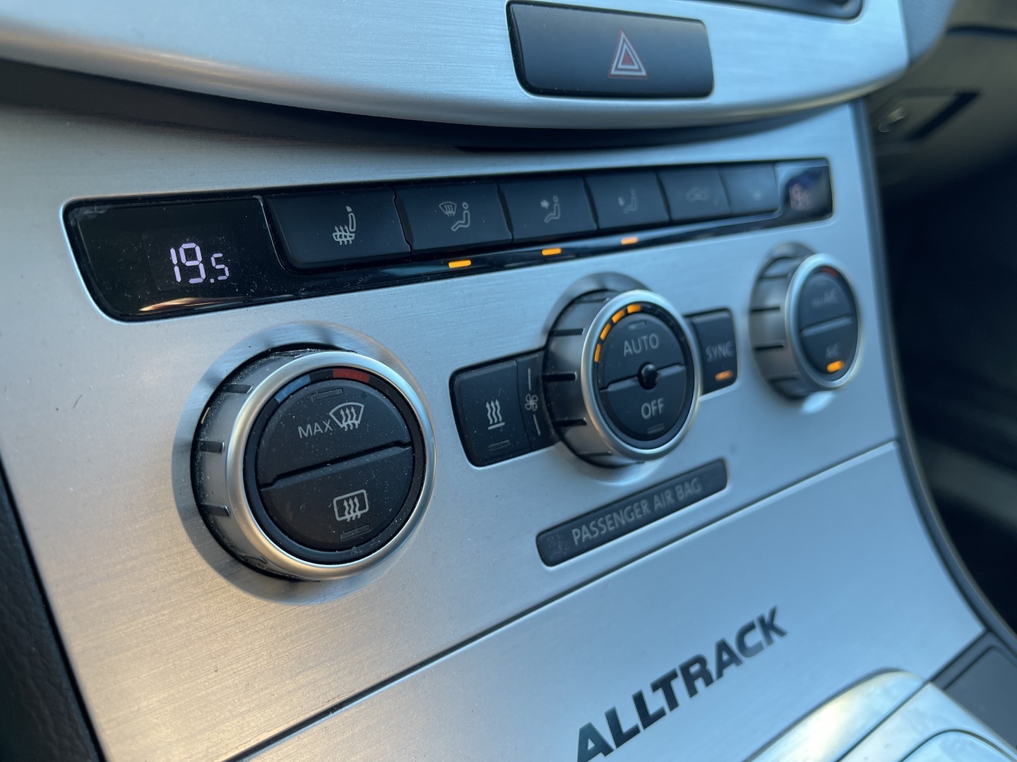 VOLKSWAGEN Passat 2014