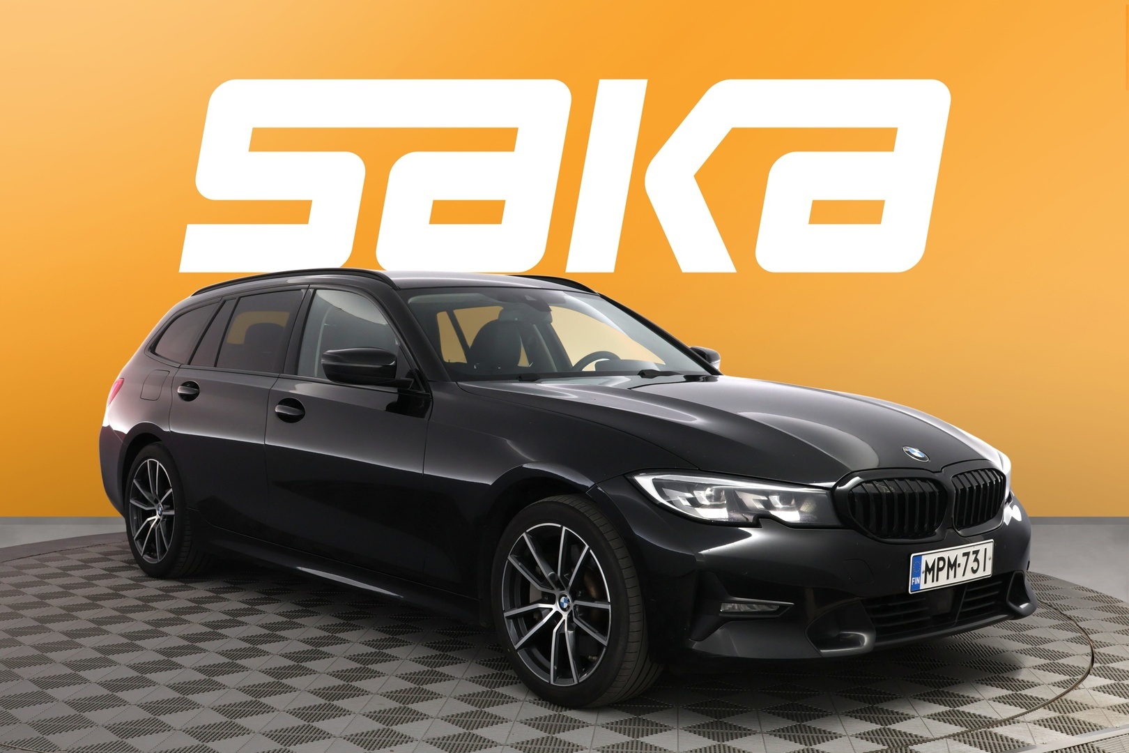 BMW 330 2021