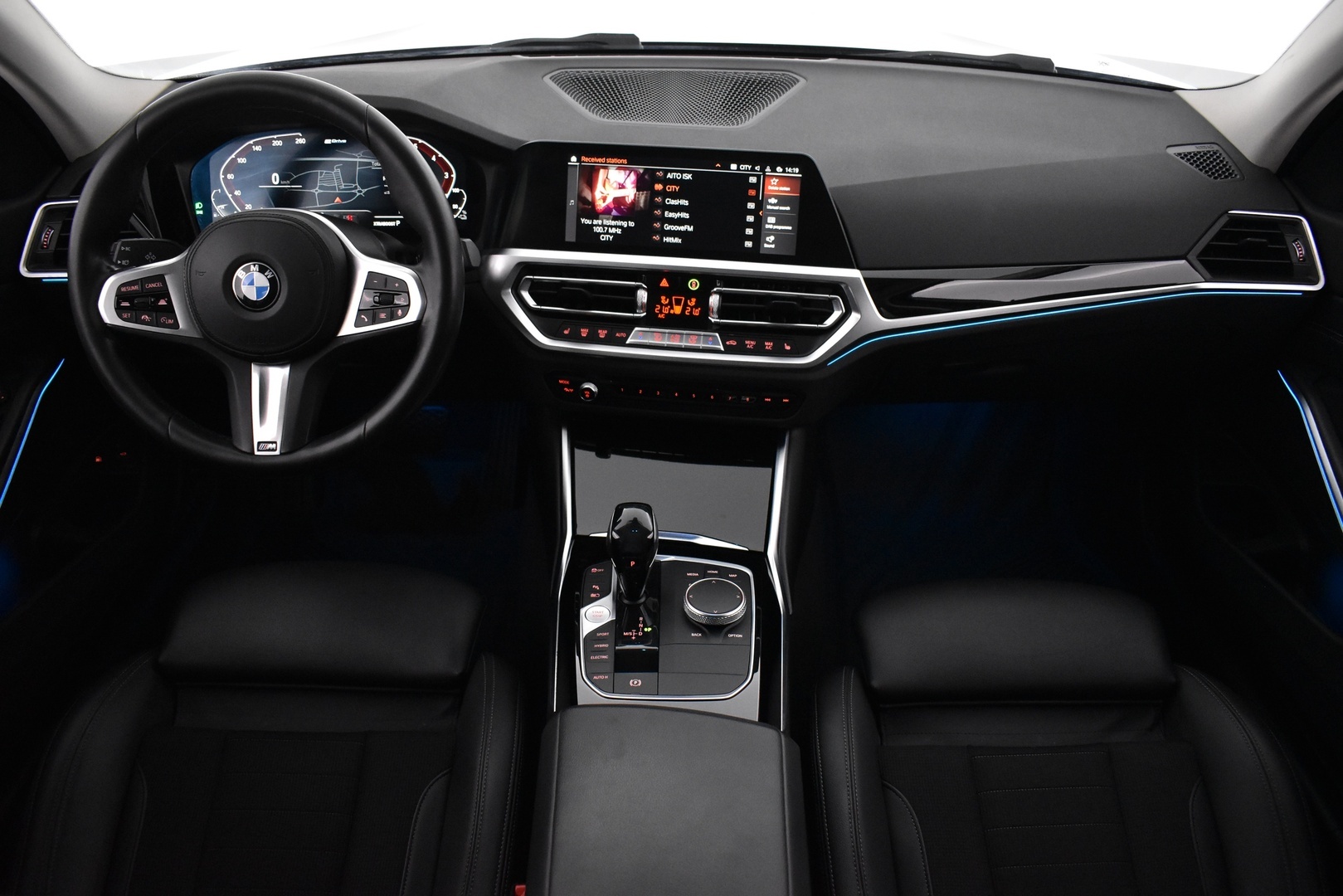 BMW 330 2021