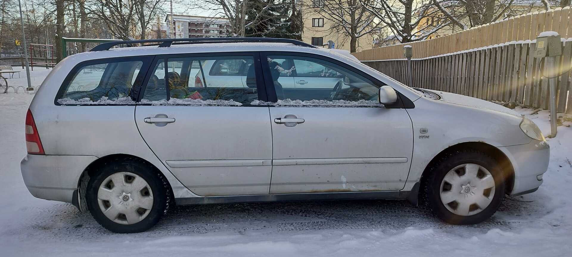 TOYOTA Corolla 2004