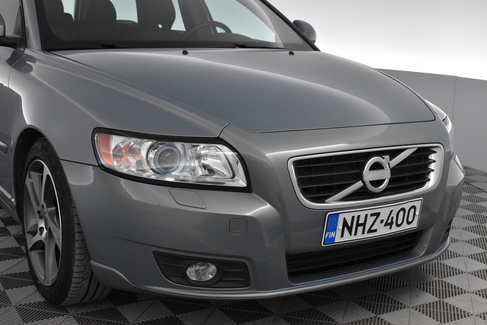 VOLVO V50 2012