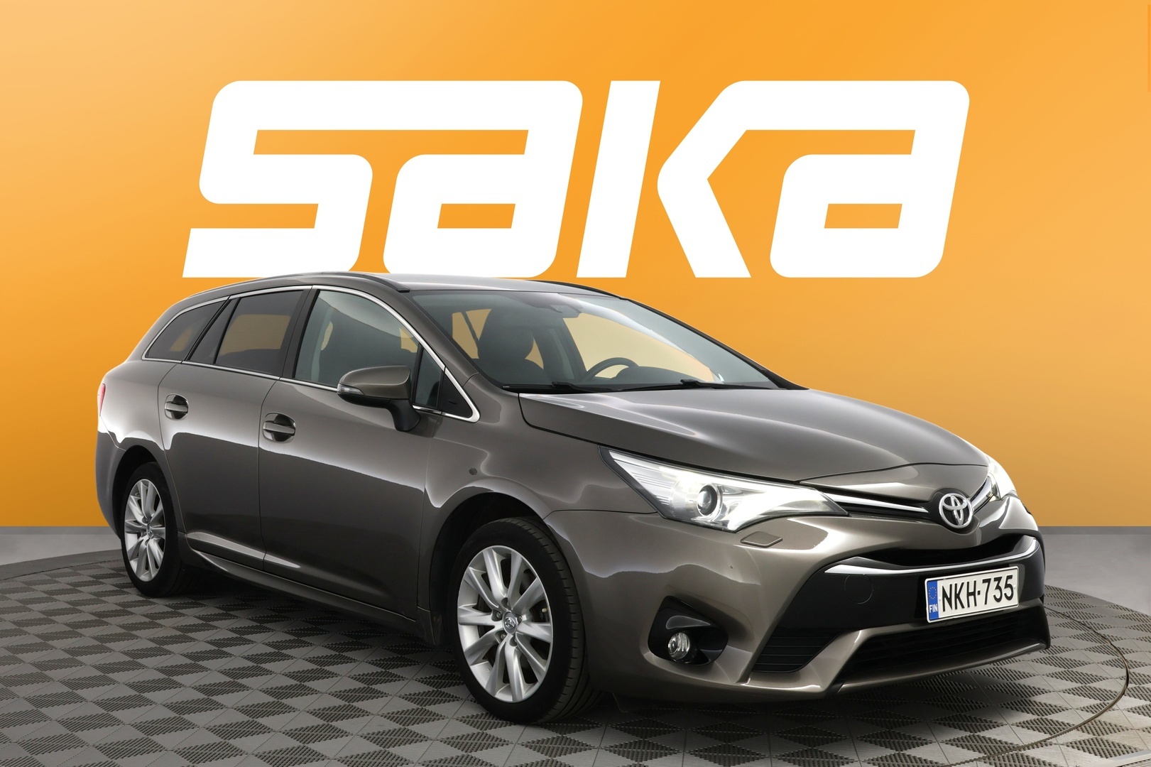 TOYOTA Avensis 2016