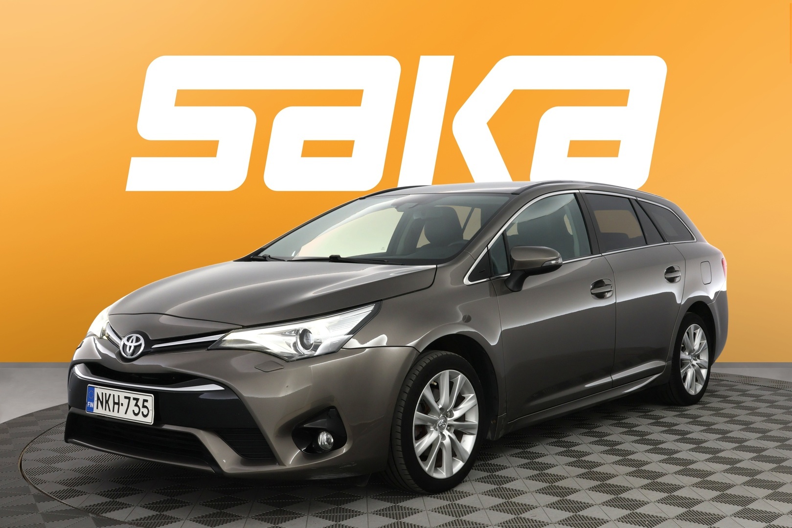 TOYOTA Avensis 2016