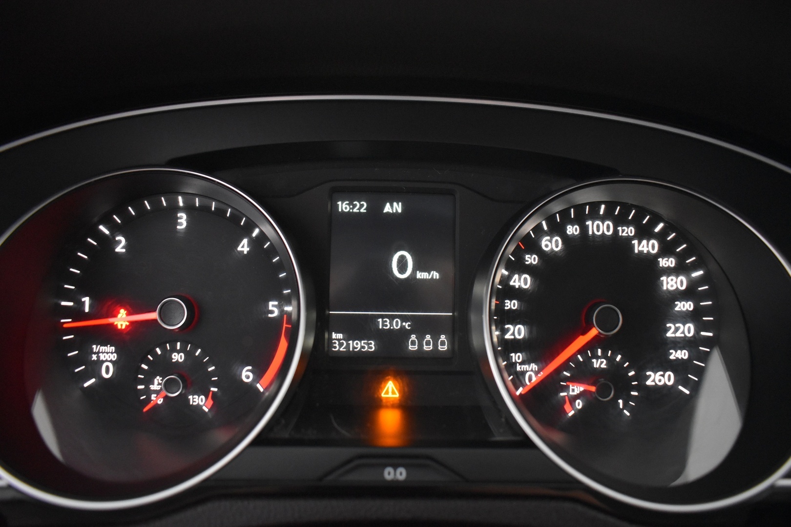 VOLKSWAGEN Passat 2016