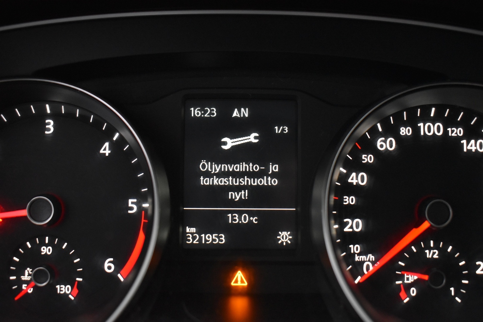 VOLKSWAGEN Passat 2016