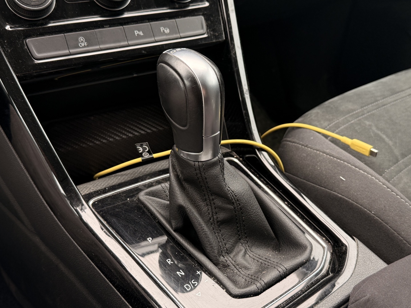 VOLKSWAGEN Touran 2017