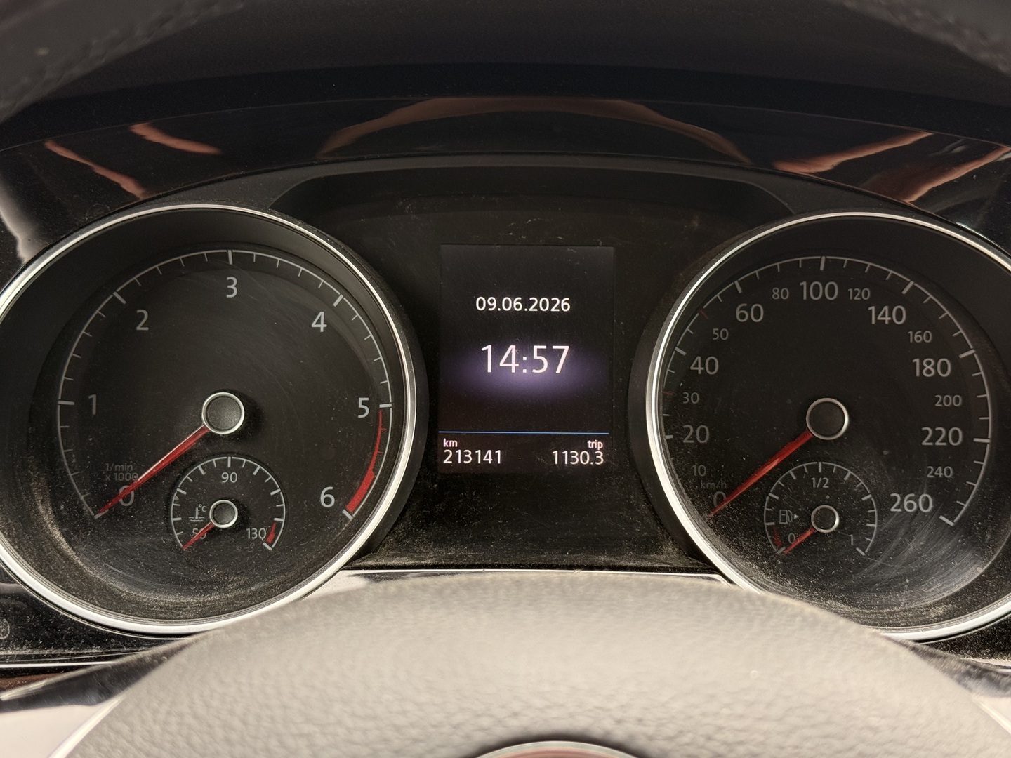 VOLKSWAGEN Touran 2017