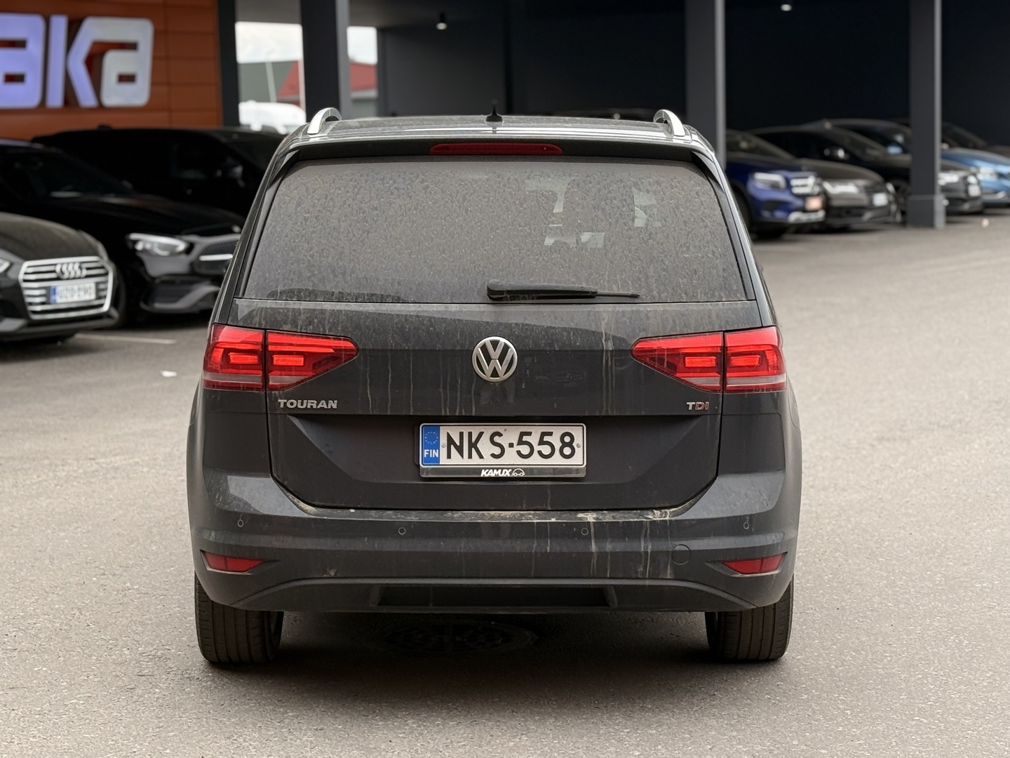 VOLKSWAGEN Touran 2017