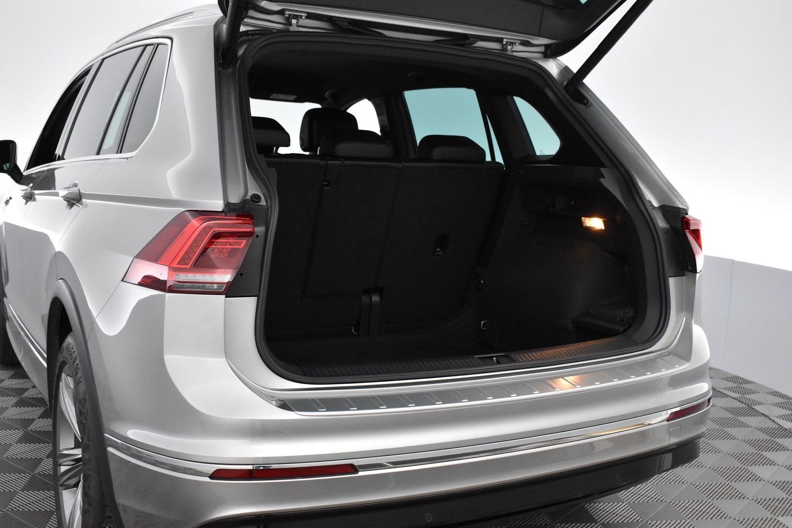 VOLKSWAGEN Tiguan 2017