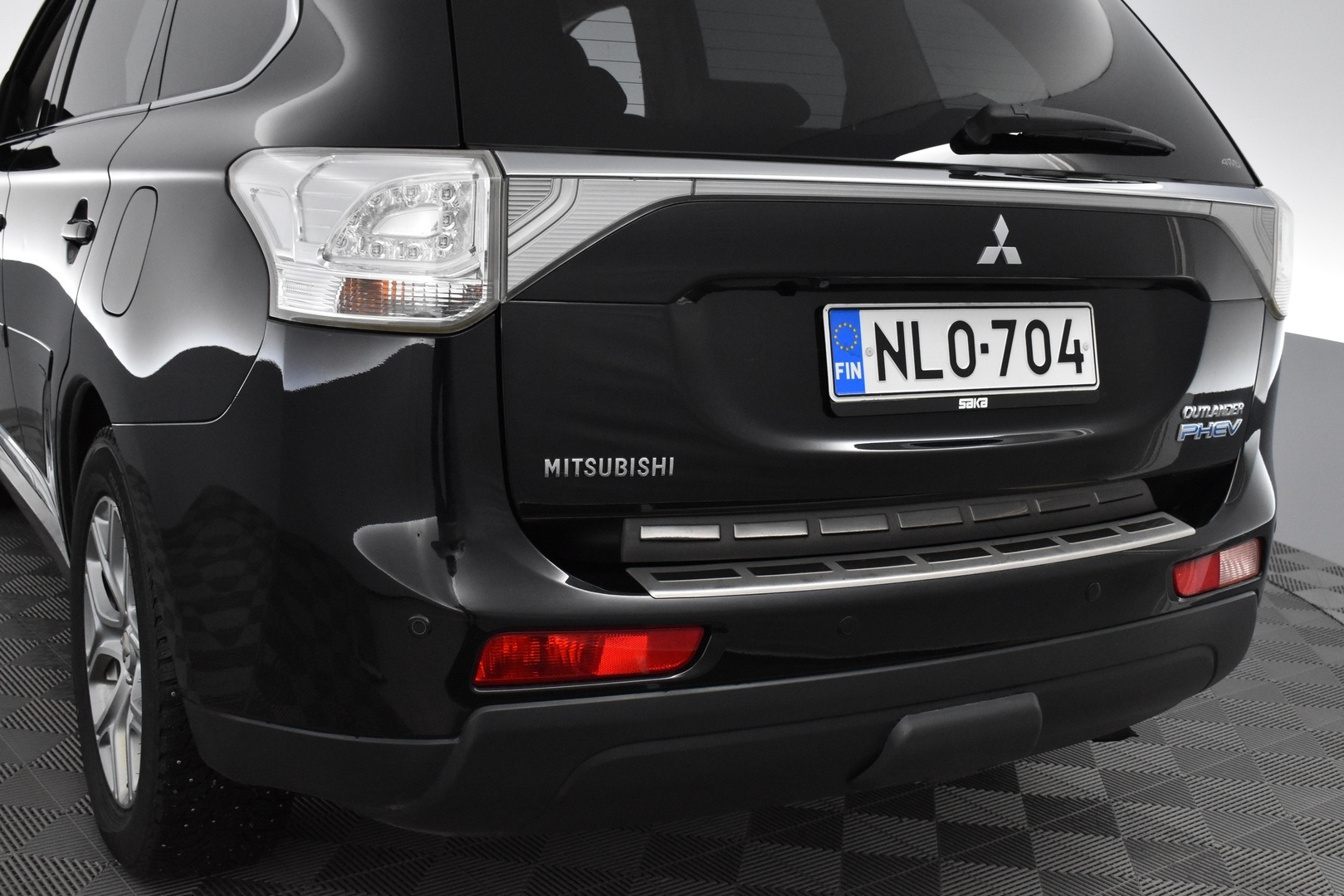 MITSUBISHI Outlander PHEV 2014