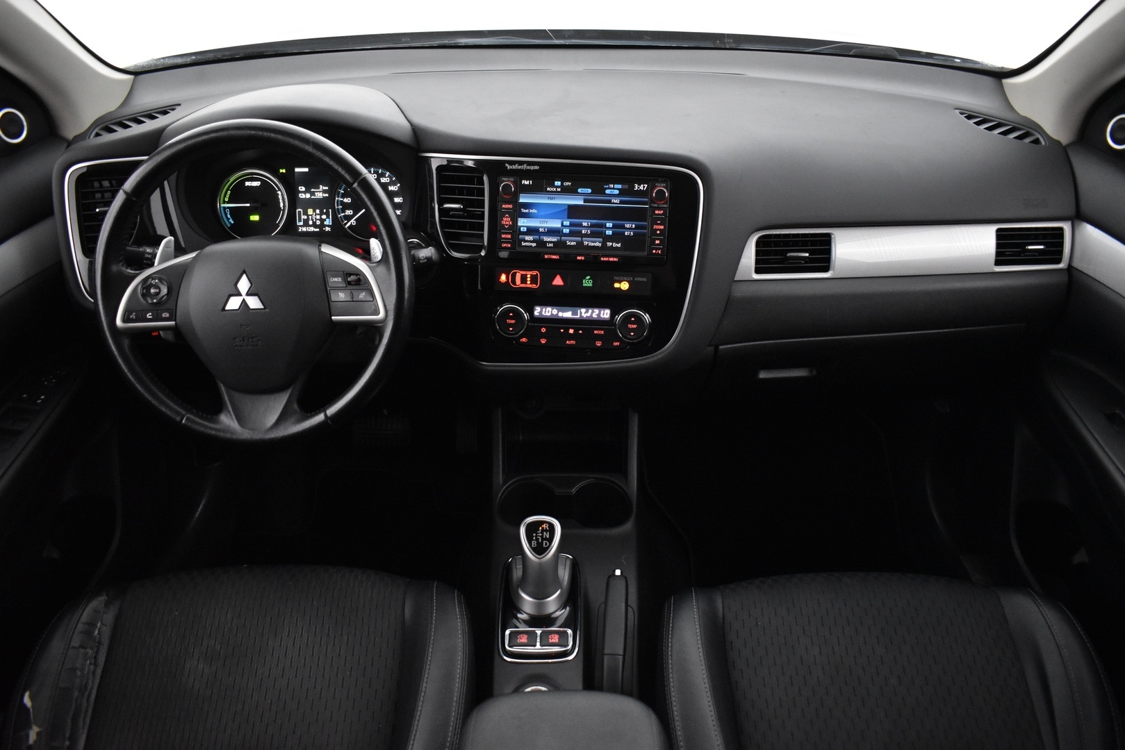 MITSUBISHI Outlander PHEV 2014