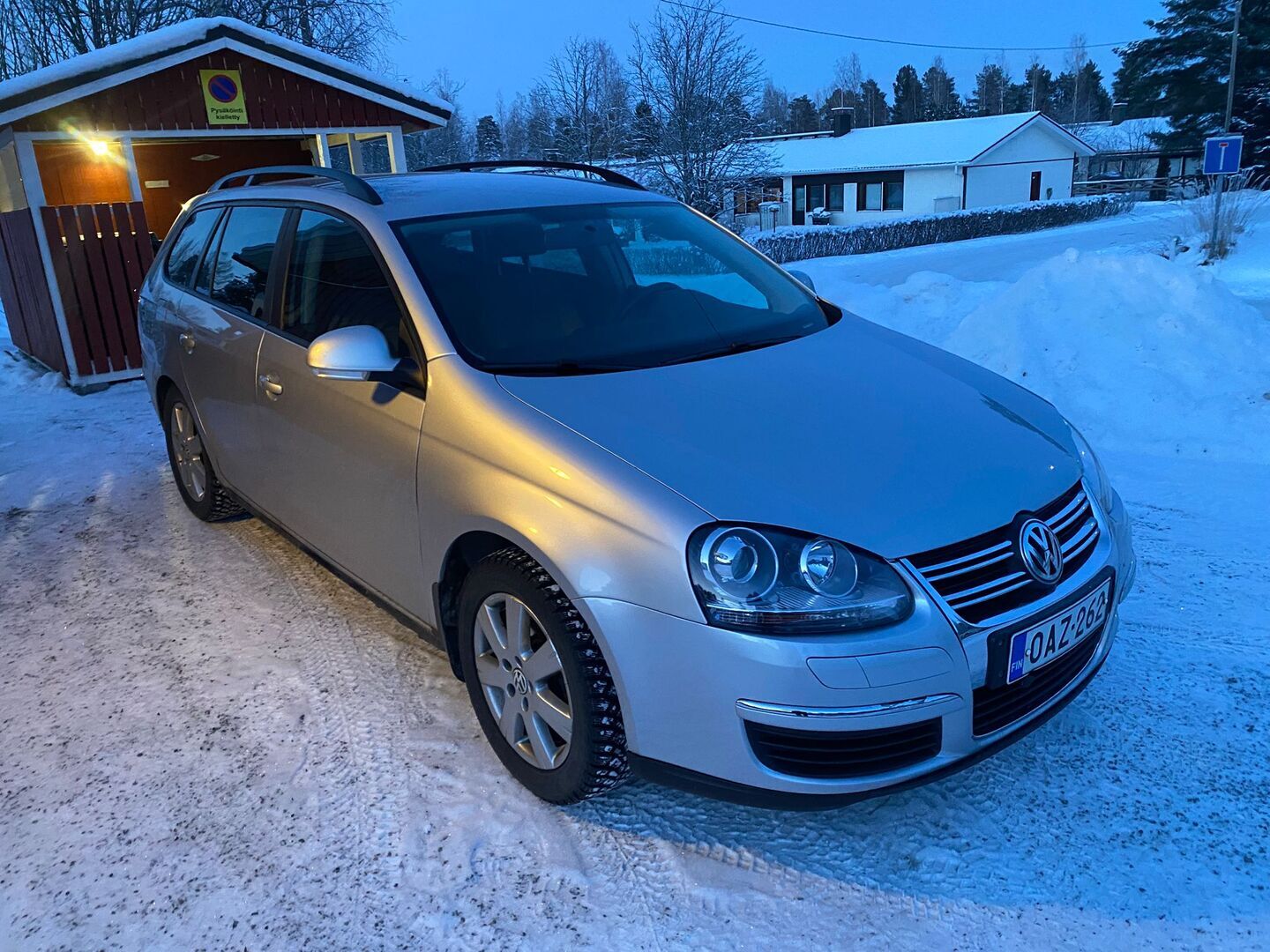 VOLKSWAGEN Golf 2008