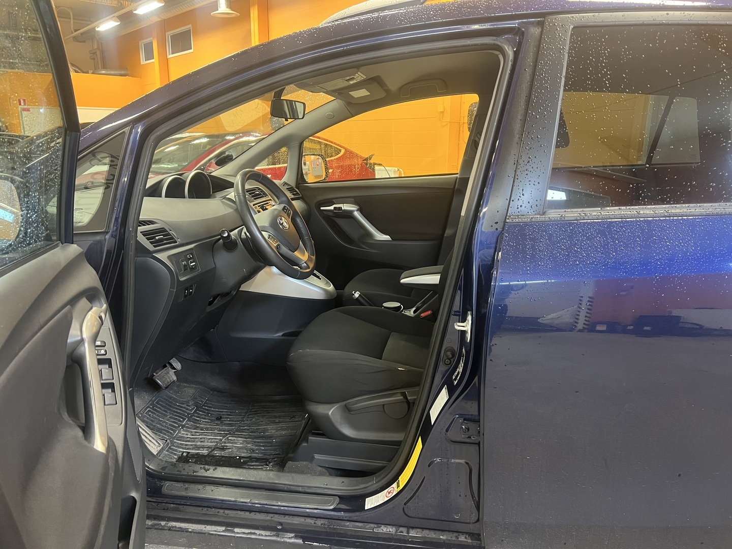 TOYOTA Verso 2012