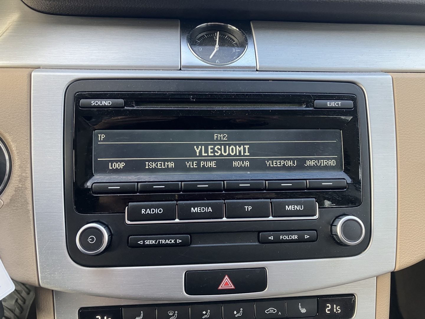 VOLKSWAGEN Passat 2013