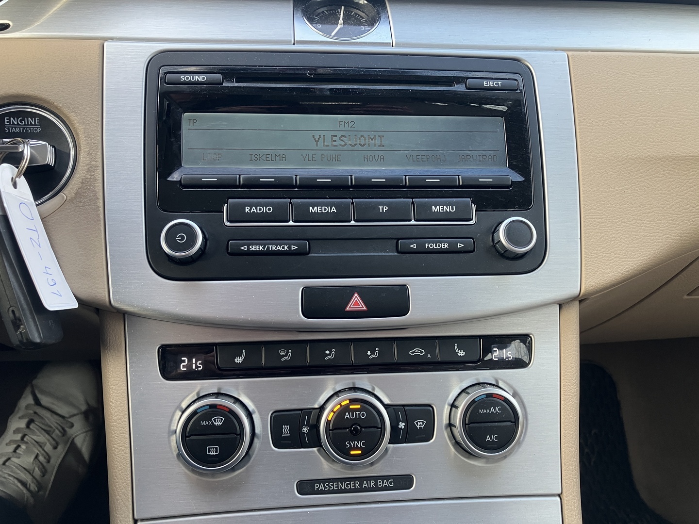 VOLKSWAGEN Passat 2013