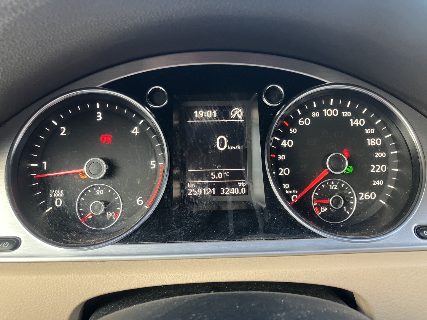 VOLKSWAGEN Passat 2013