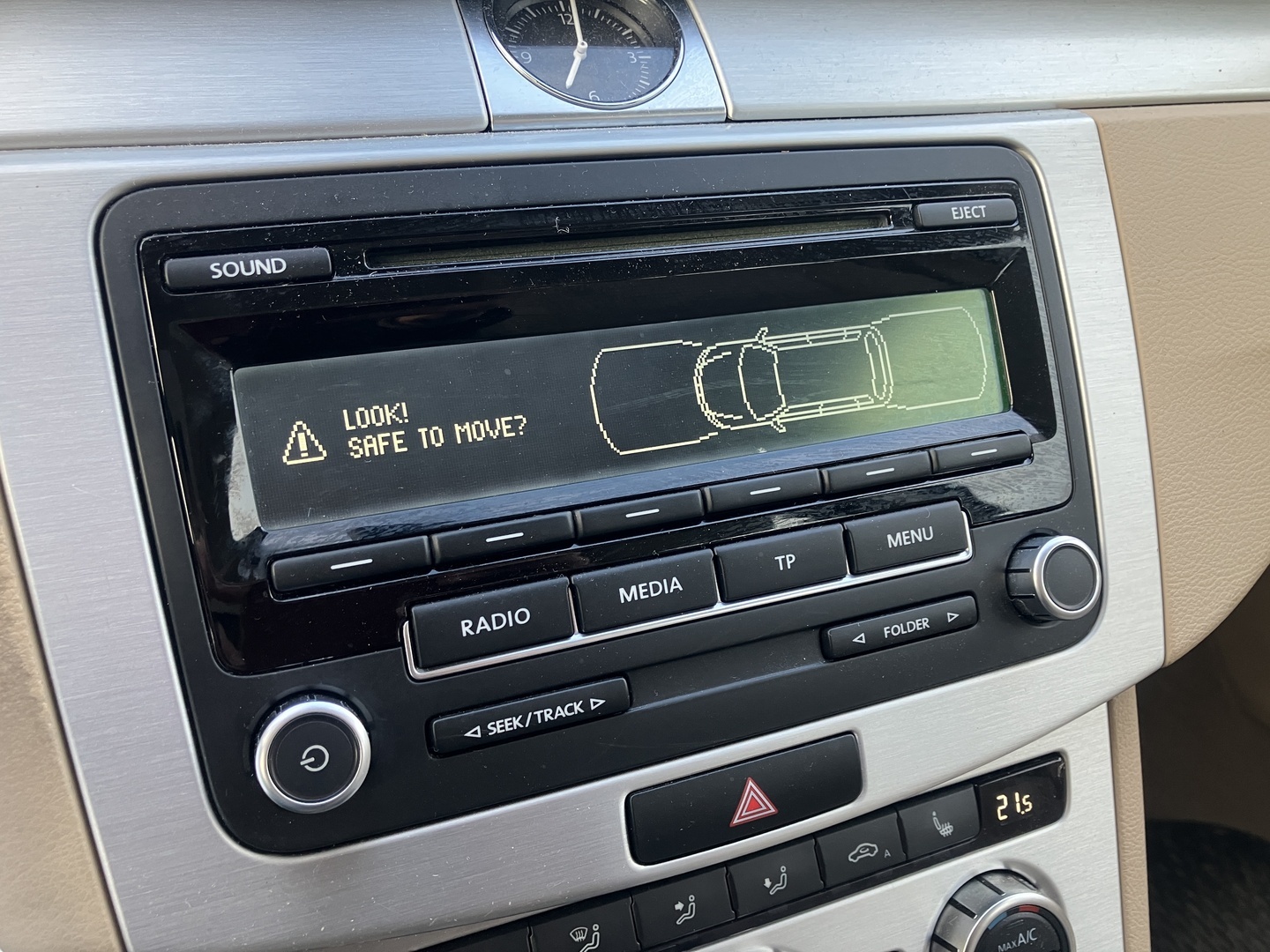 VOLKSWAGEN Passat 2013