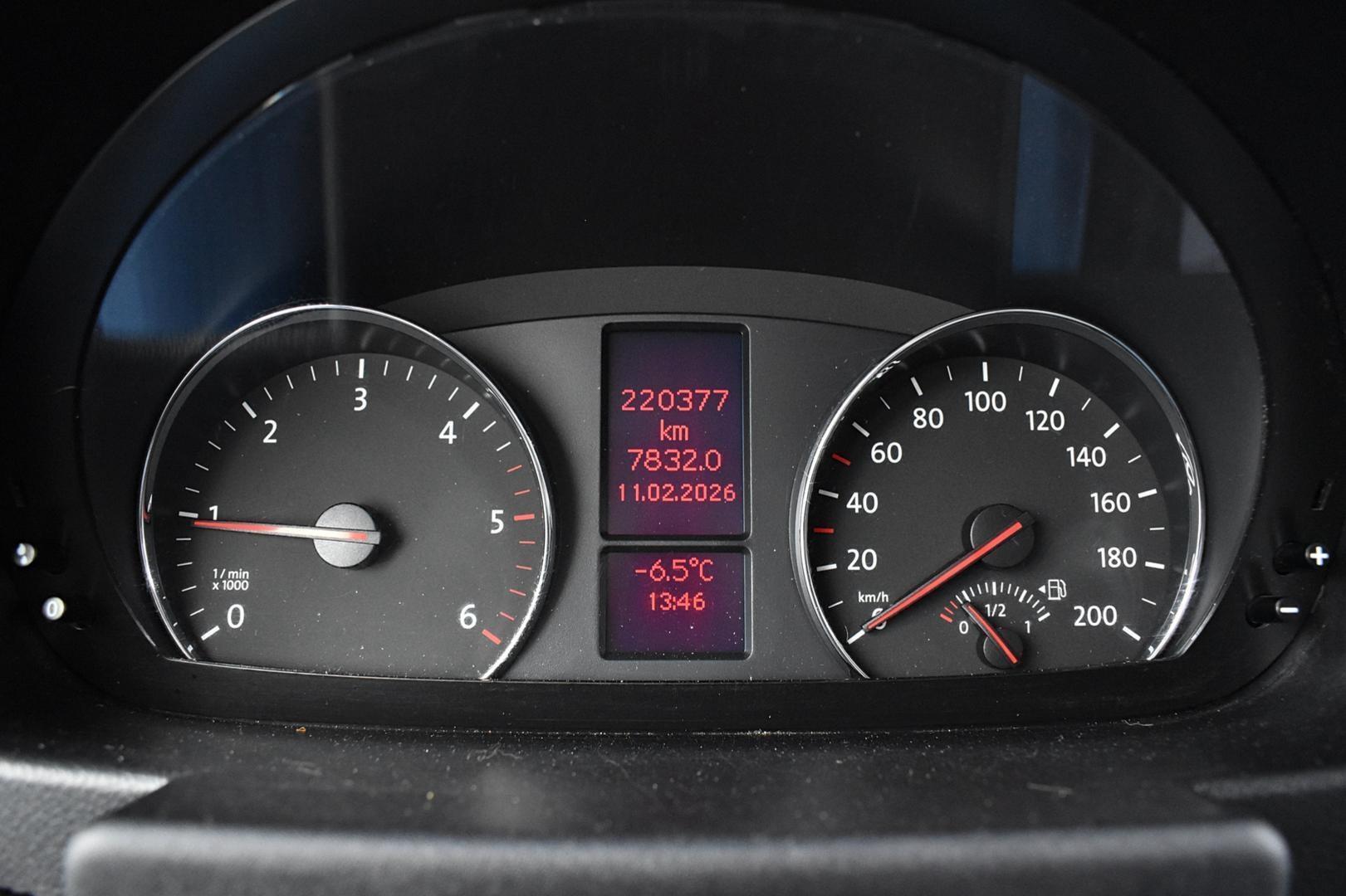 VOLKSWAGEN Crafter 2015