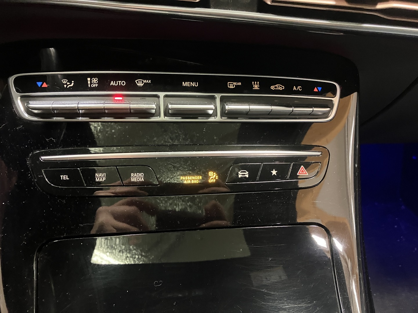 MERCEDES-BENZ EQC 2021