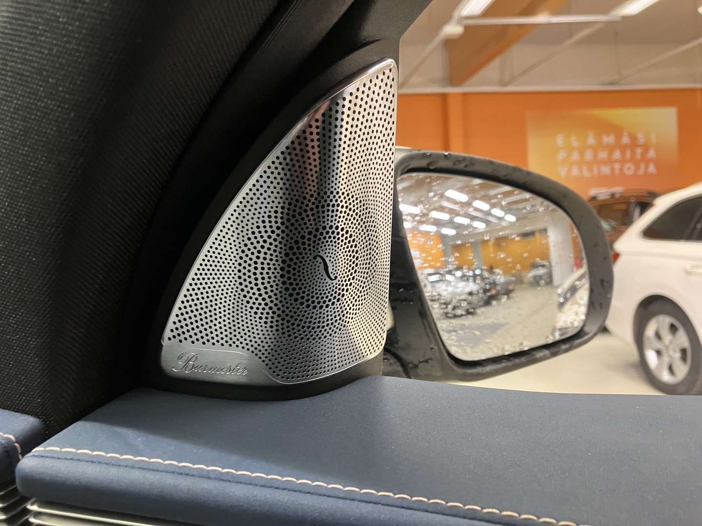 MERCEDES-BENZ EQC 2021