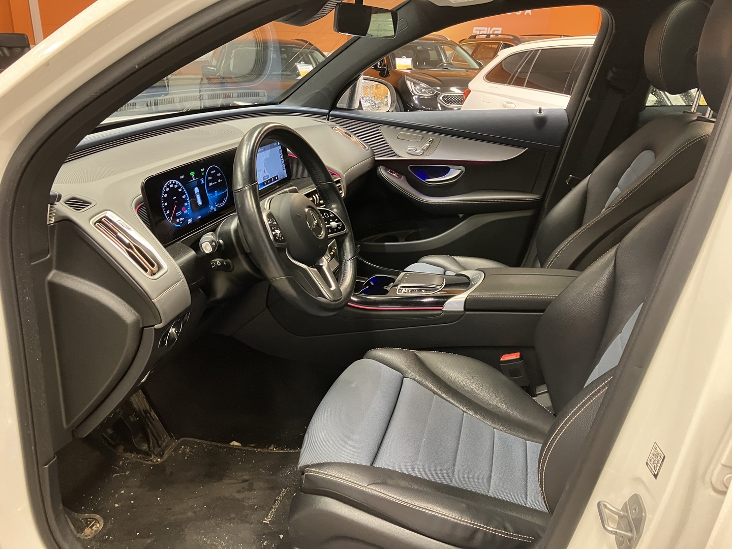 MERCEDES-BENZ EQC 2021