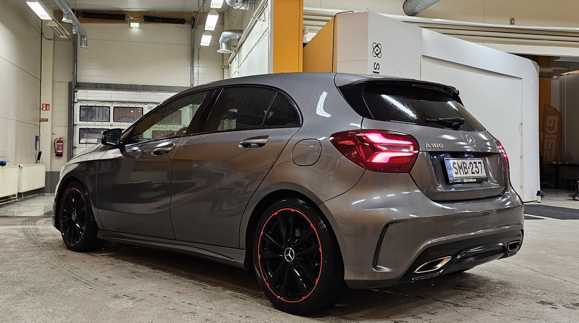 MERCEDES-BENZ A 2017
