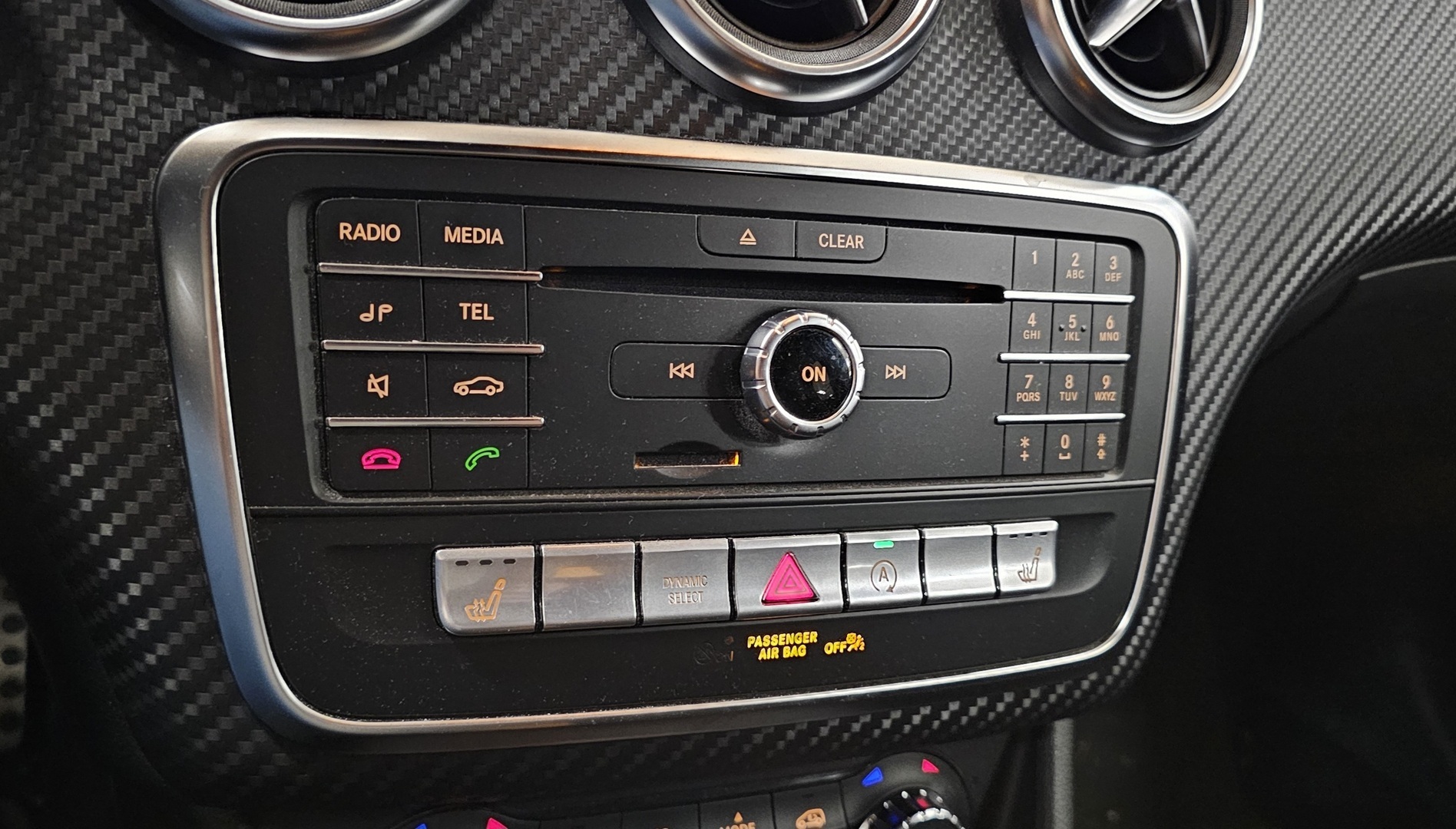 MERCEDES-BENZ A 2017