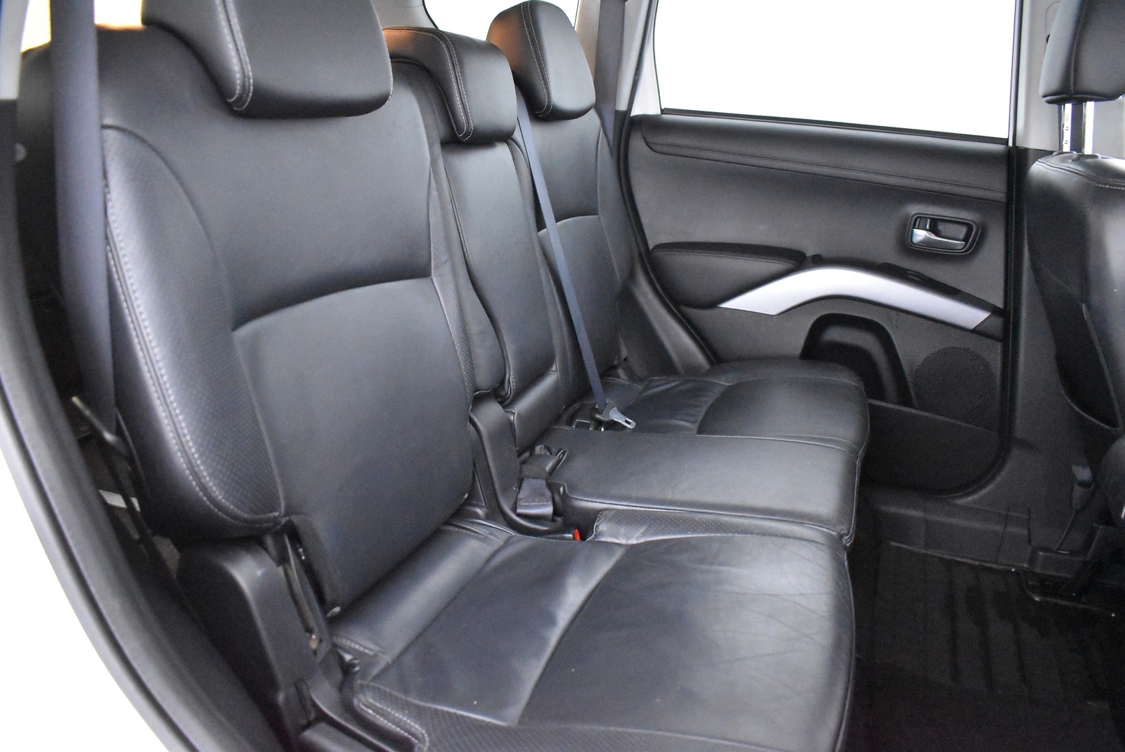 MITSUBISHI Outlander 2011