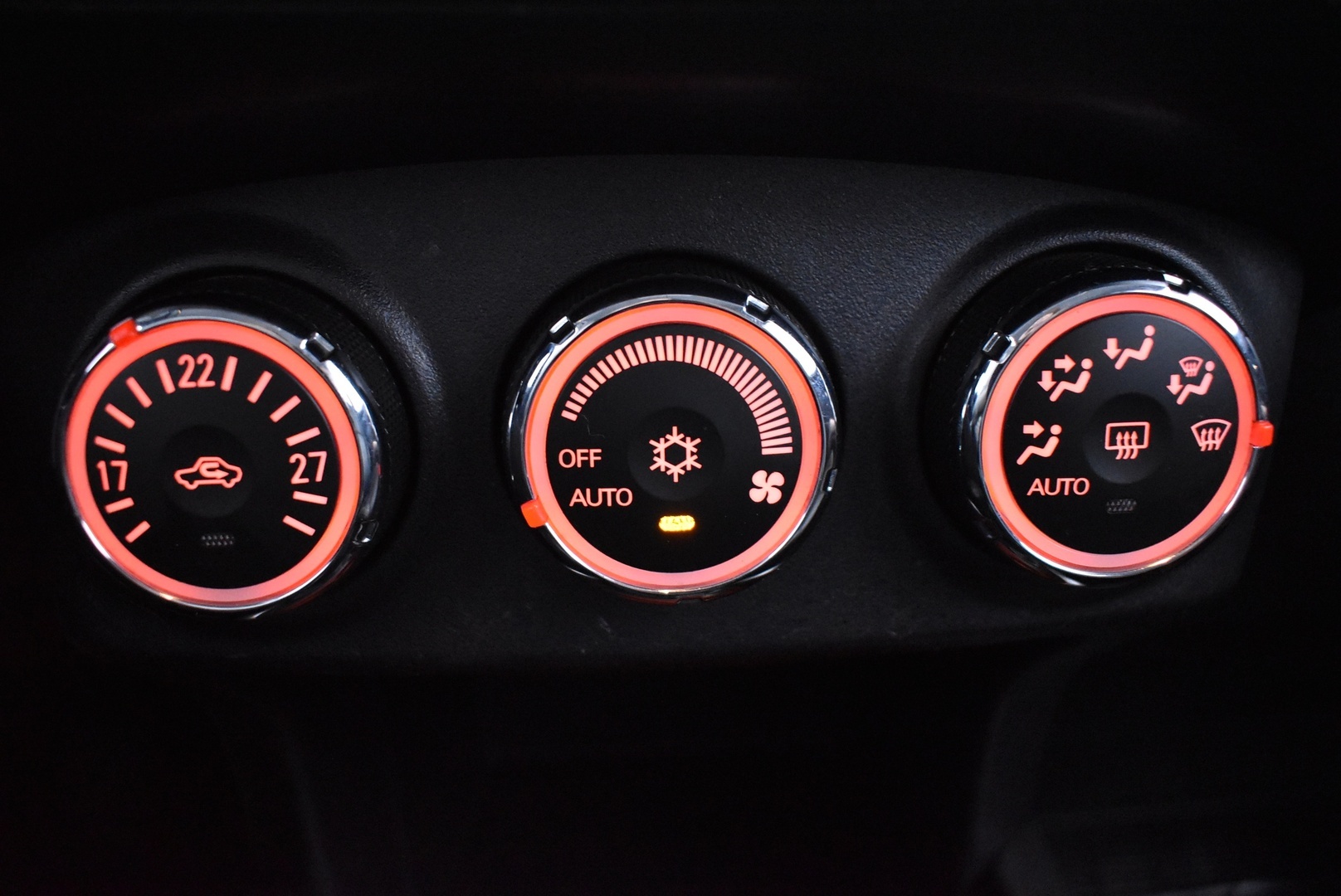 MITSUBISHI Outlander 2011