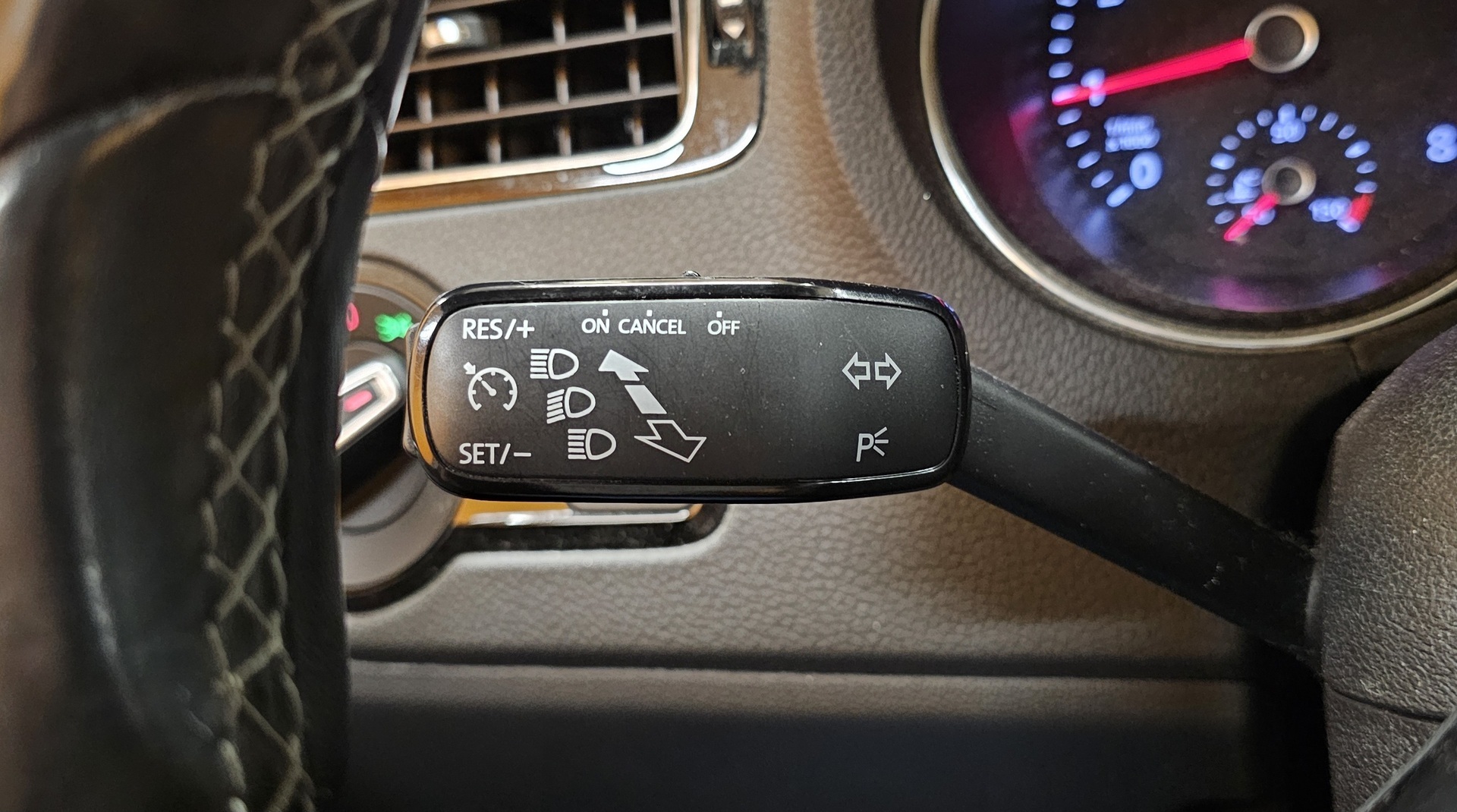 VOLKSWAGEN Polo 2017