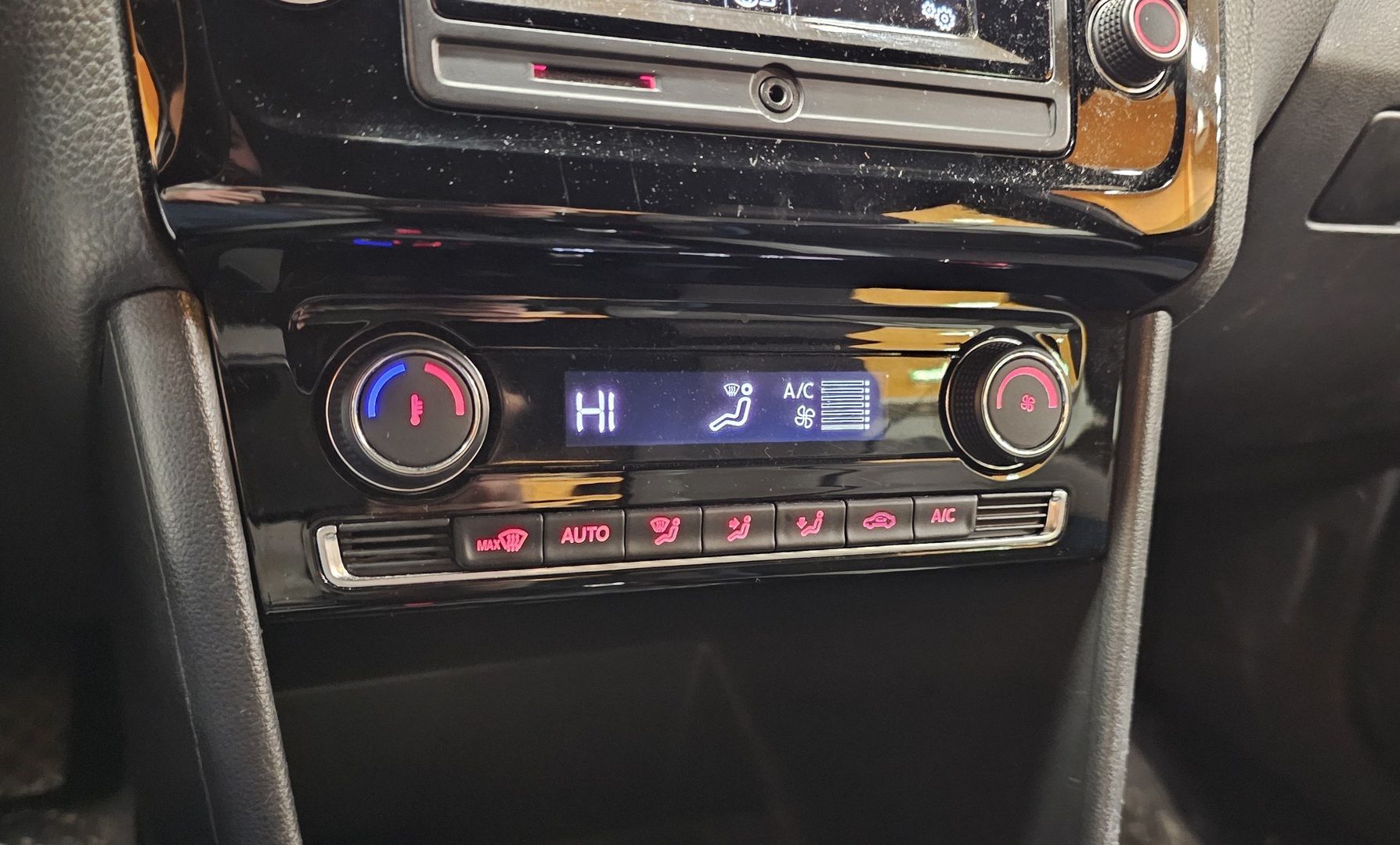 VOLKSWAGEN Polo 2017