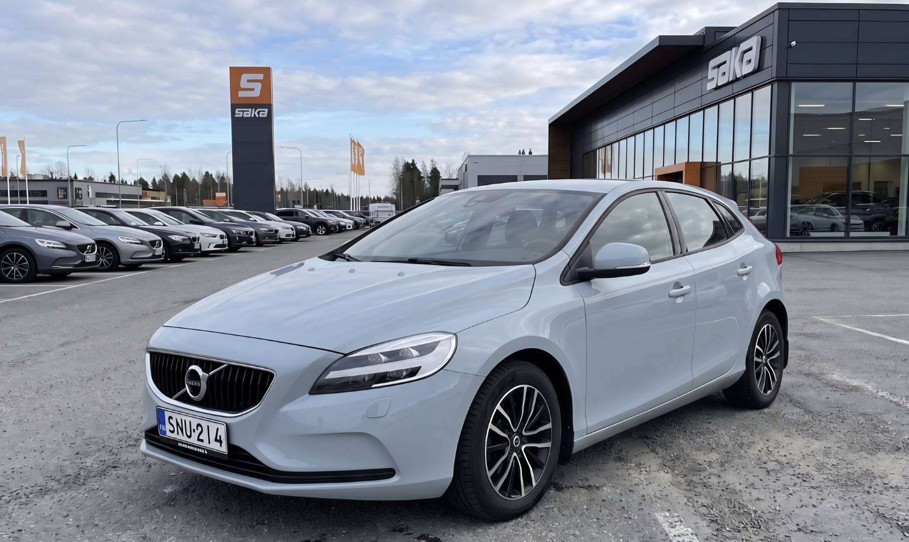 VOLVO V40 2017
