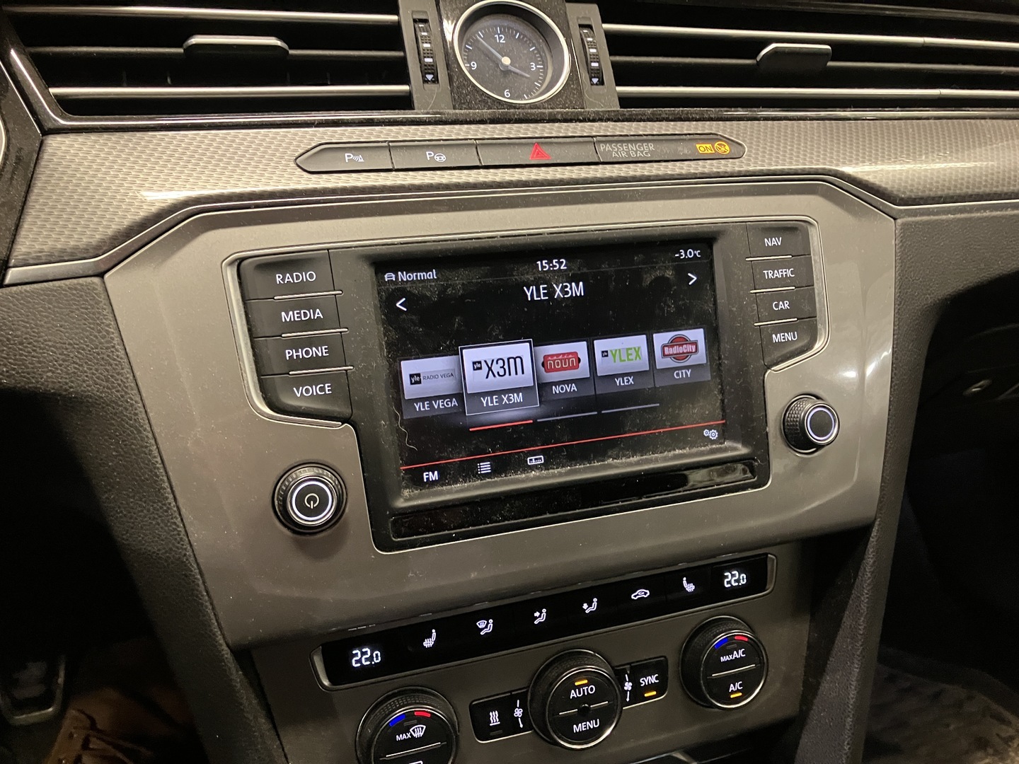 VOLKSWAGEN Passat 2016