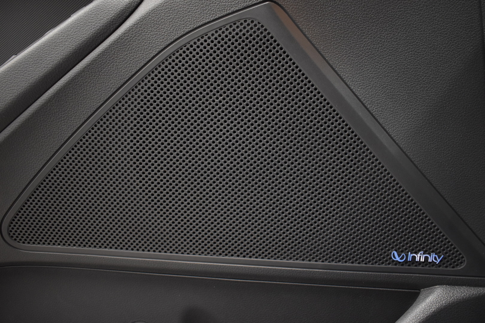 HYUNDAI IONIQ PLUG-IN 2017