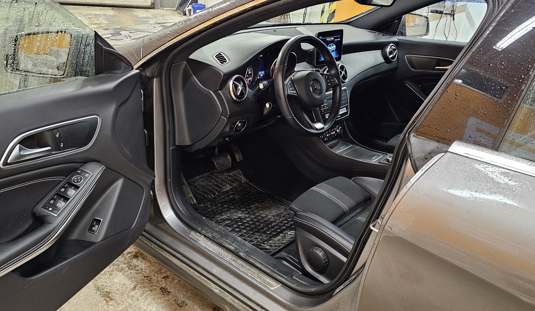 MERCEDES-BENZ CLA 2019