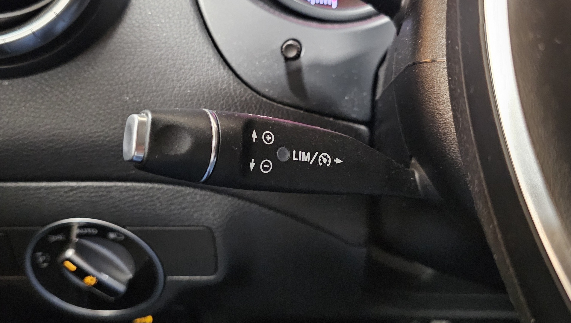 MERCEDES-BENZ CLA 2019