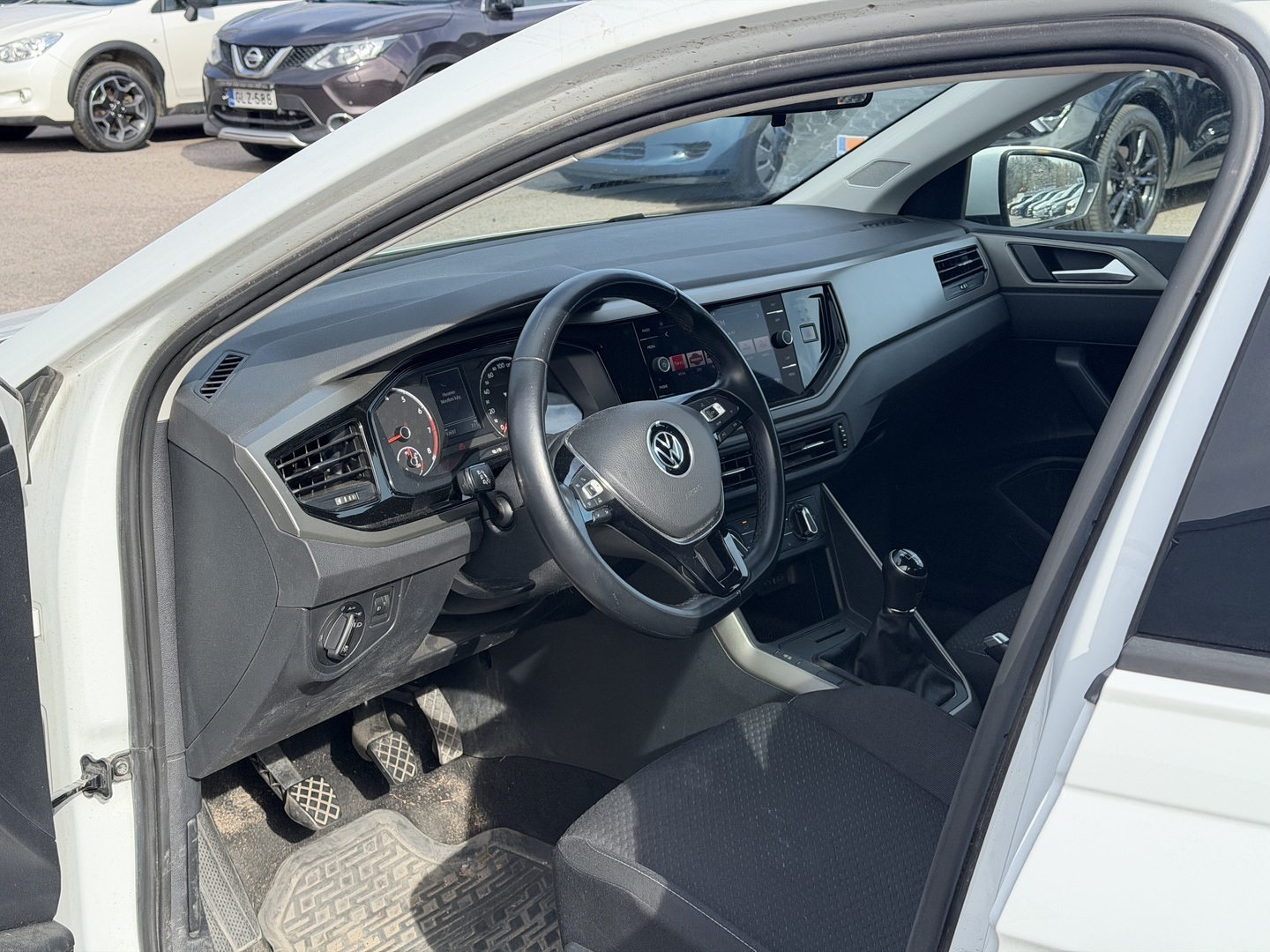 VOLKSWAGEN Polo 2021