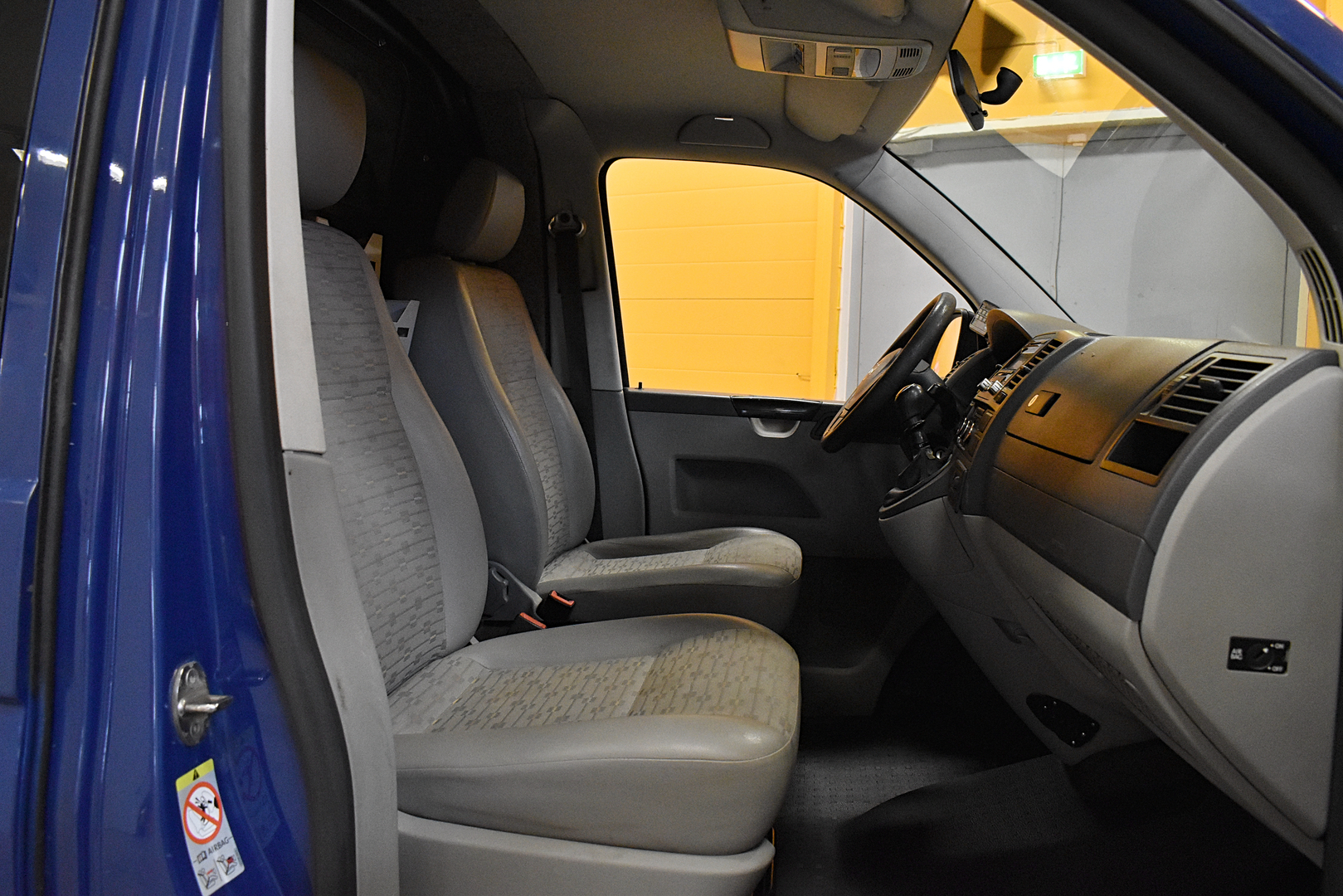 VOLKSWAGEN Transporter 2010