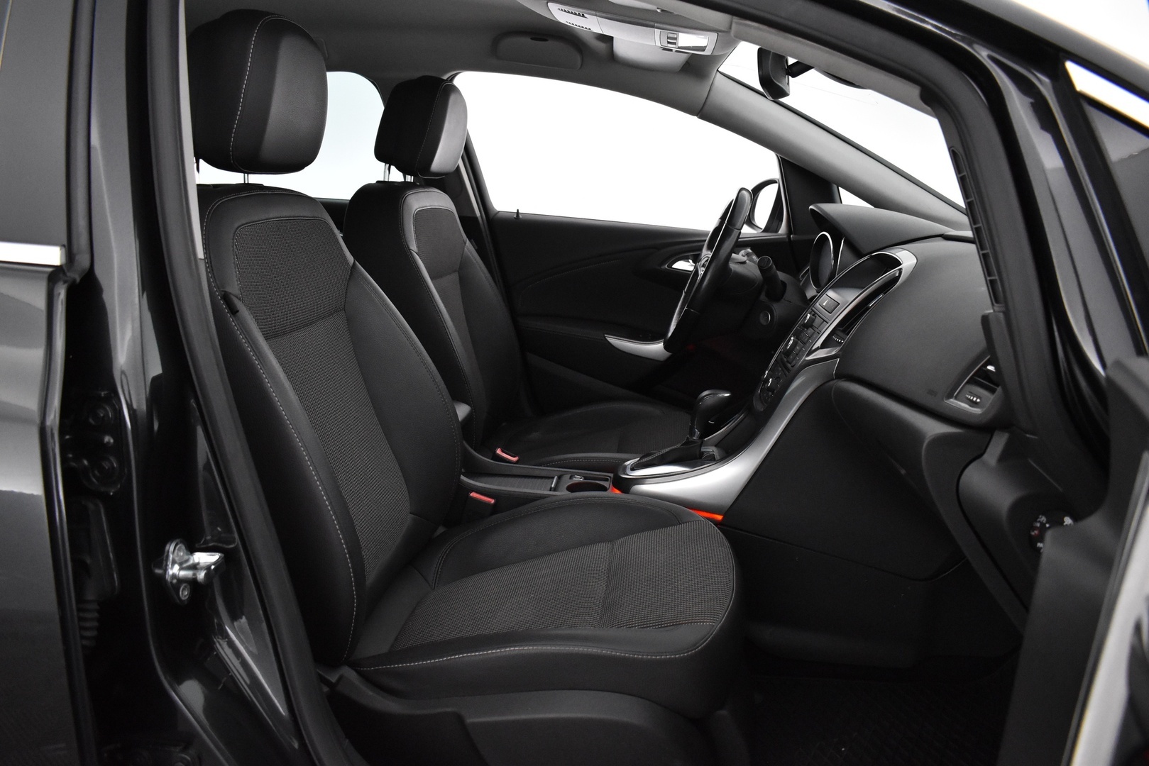 OPEL Astra 2012