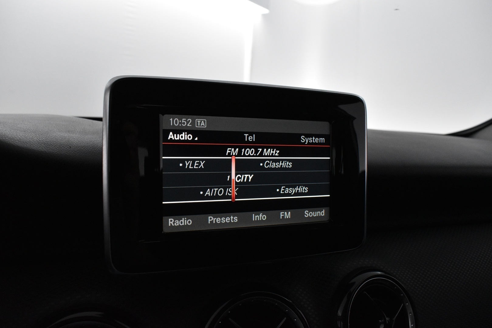 MERCEDES-BENZ A 2013