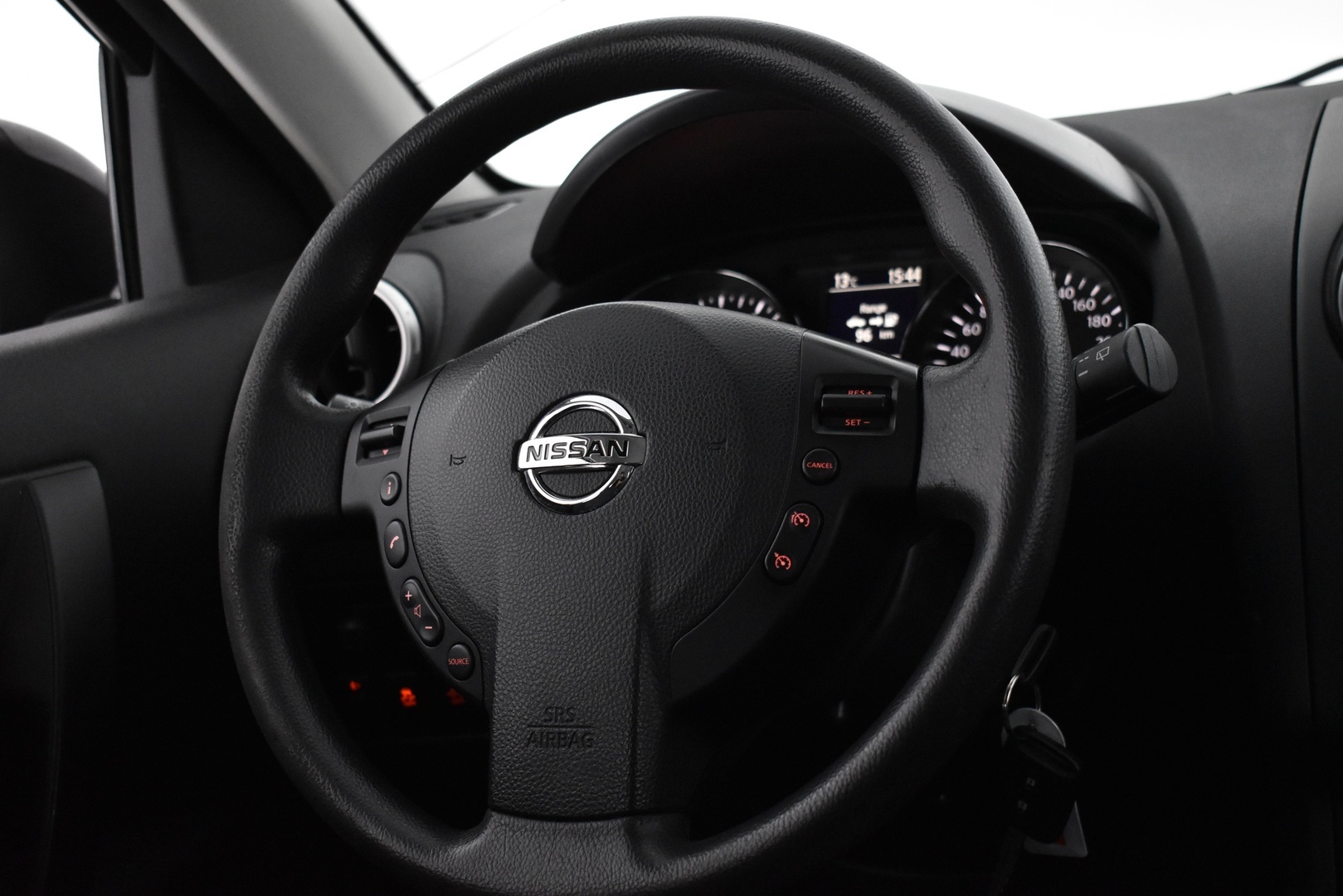 NISSAN Qashqai 2013