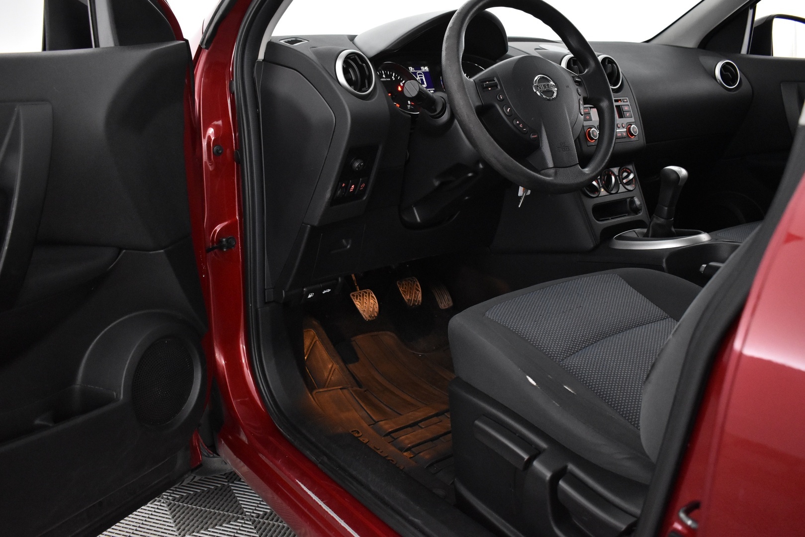 NISSAN Qashqai 2013