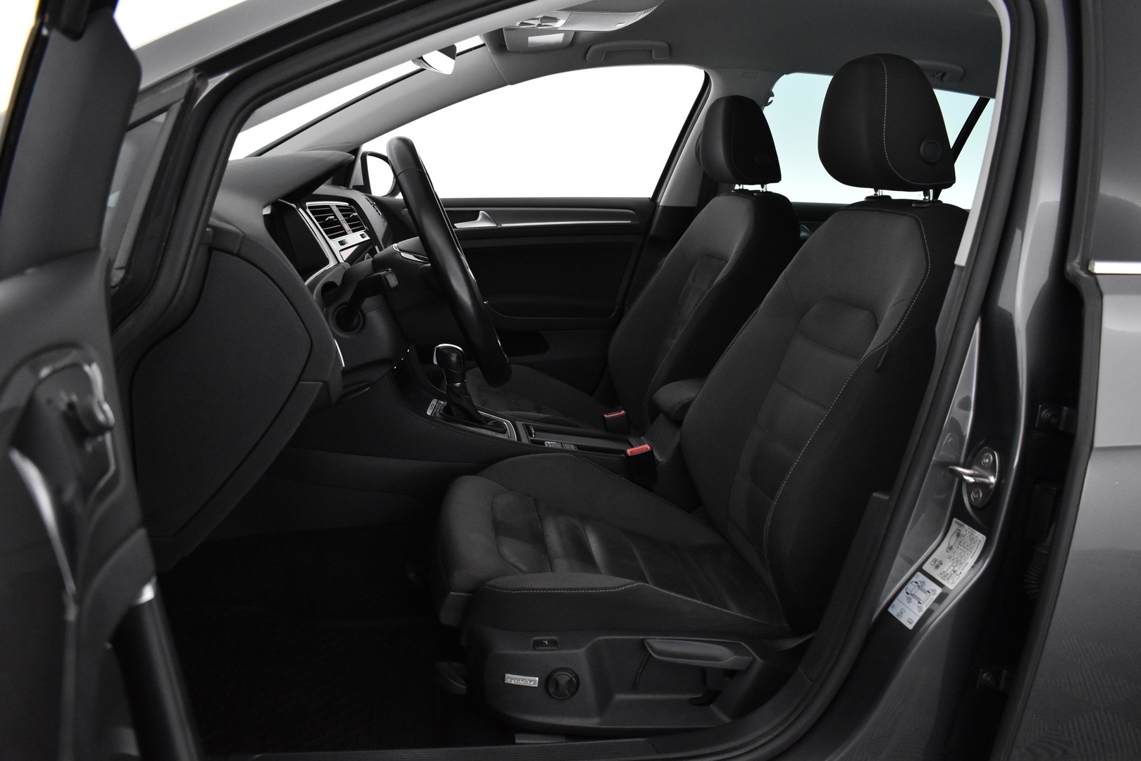 VOLKSWAGEN Golf 2017