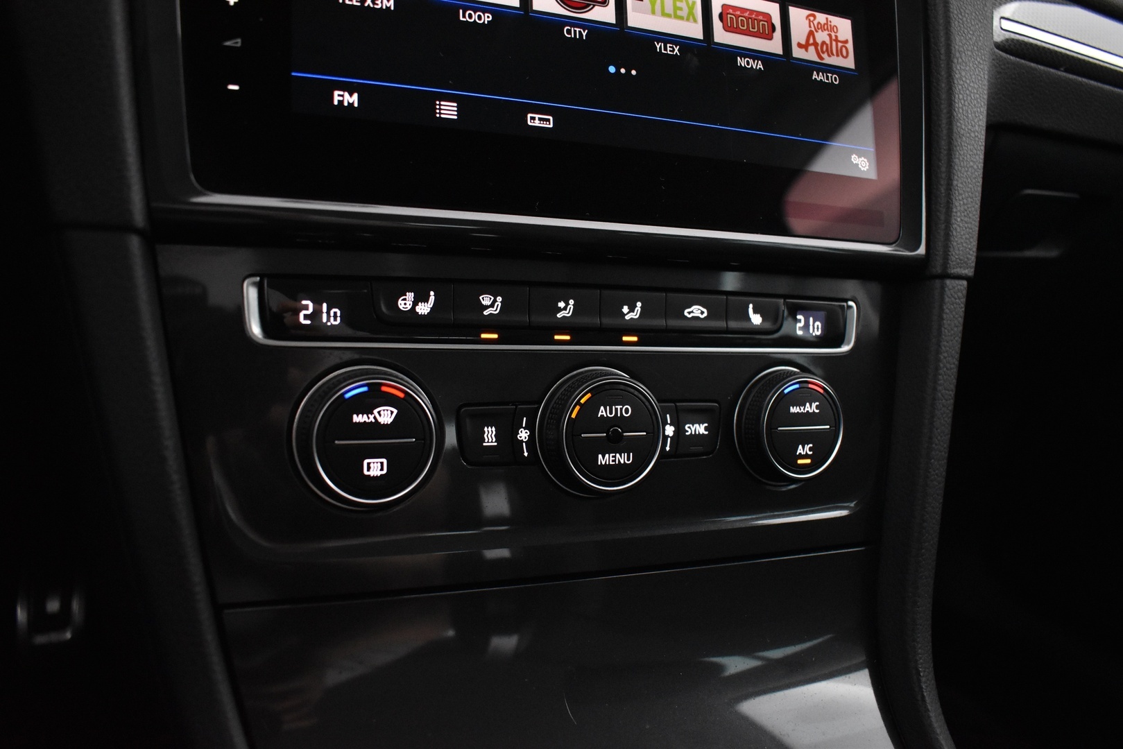 VOLKSWAGEN Golf 2017